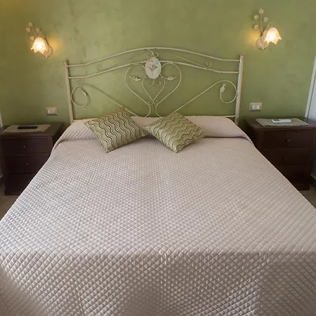 B&B Corte Dell' Immacolata Taviano  Exterior foto